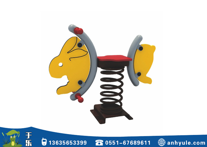 兒童游樂設備搖搖馬