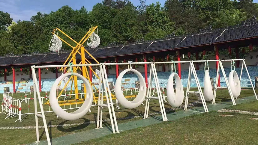 網紅發光秋千游樂設備