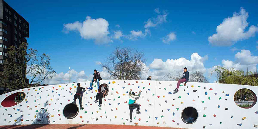 戶外攀巖墻設施 室外攀巖墻設施