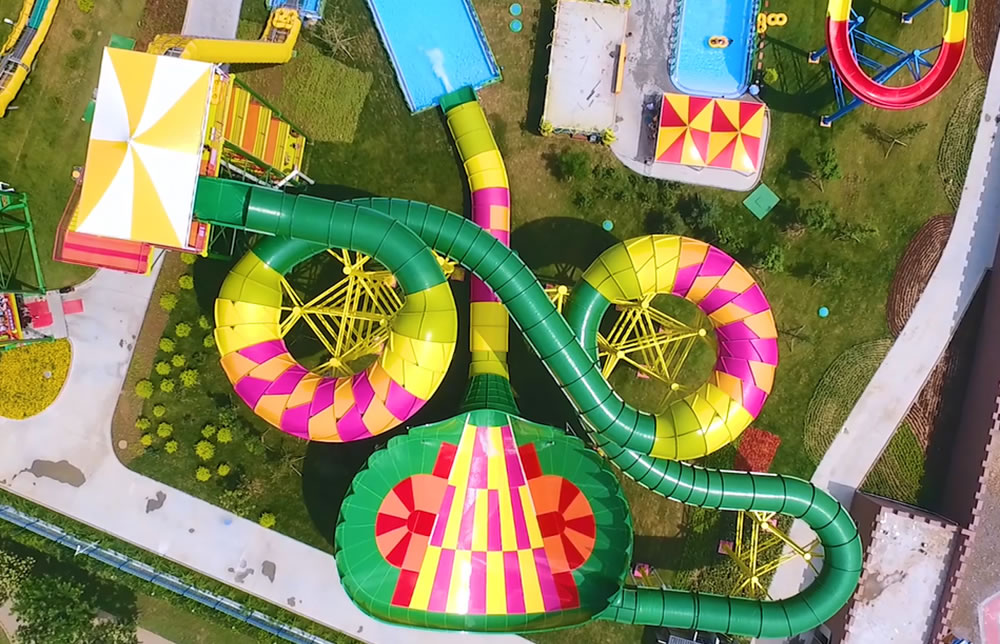 魔鬼魚滑道水上設備 魔鬼魚滑道水上設備