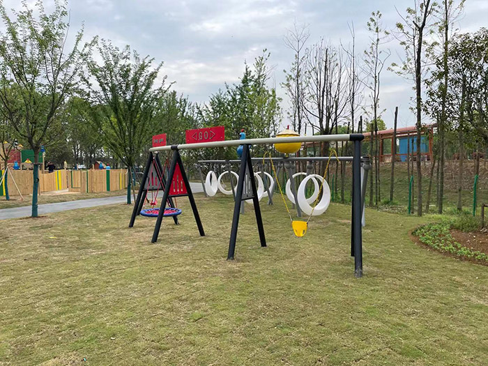 發(fā)光游樂(lè)設(shè)備定制 發(fā)光游樂(lè)設(shè)備定制