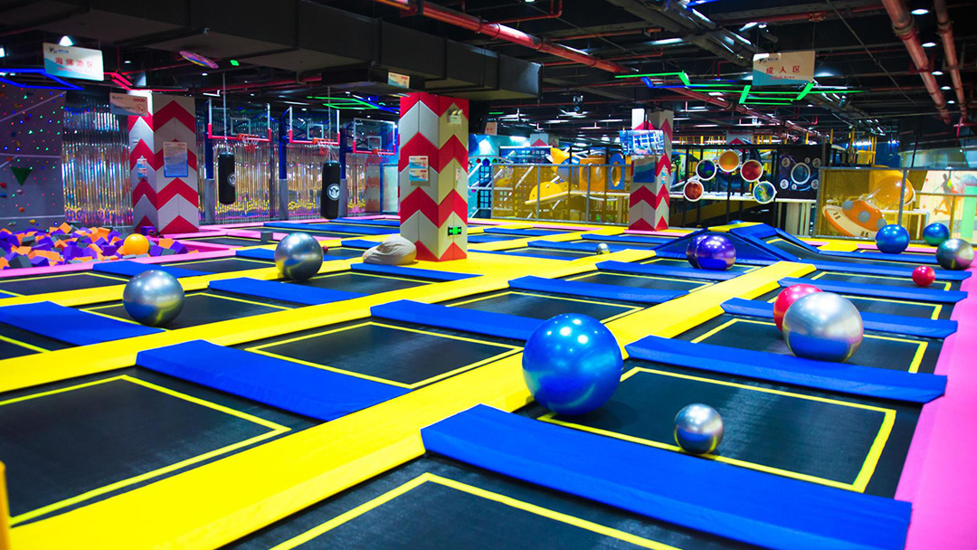 蹦床樂(lè)園設(shè)備廠家 蹦床樂(lè)園設(shè)備廠家