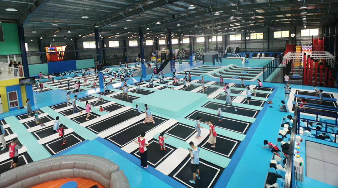 蹦床樂(lè)園設(shè)備廠家 蹦床樂(lè)園設(shè)備廠家