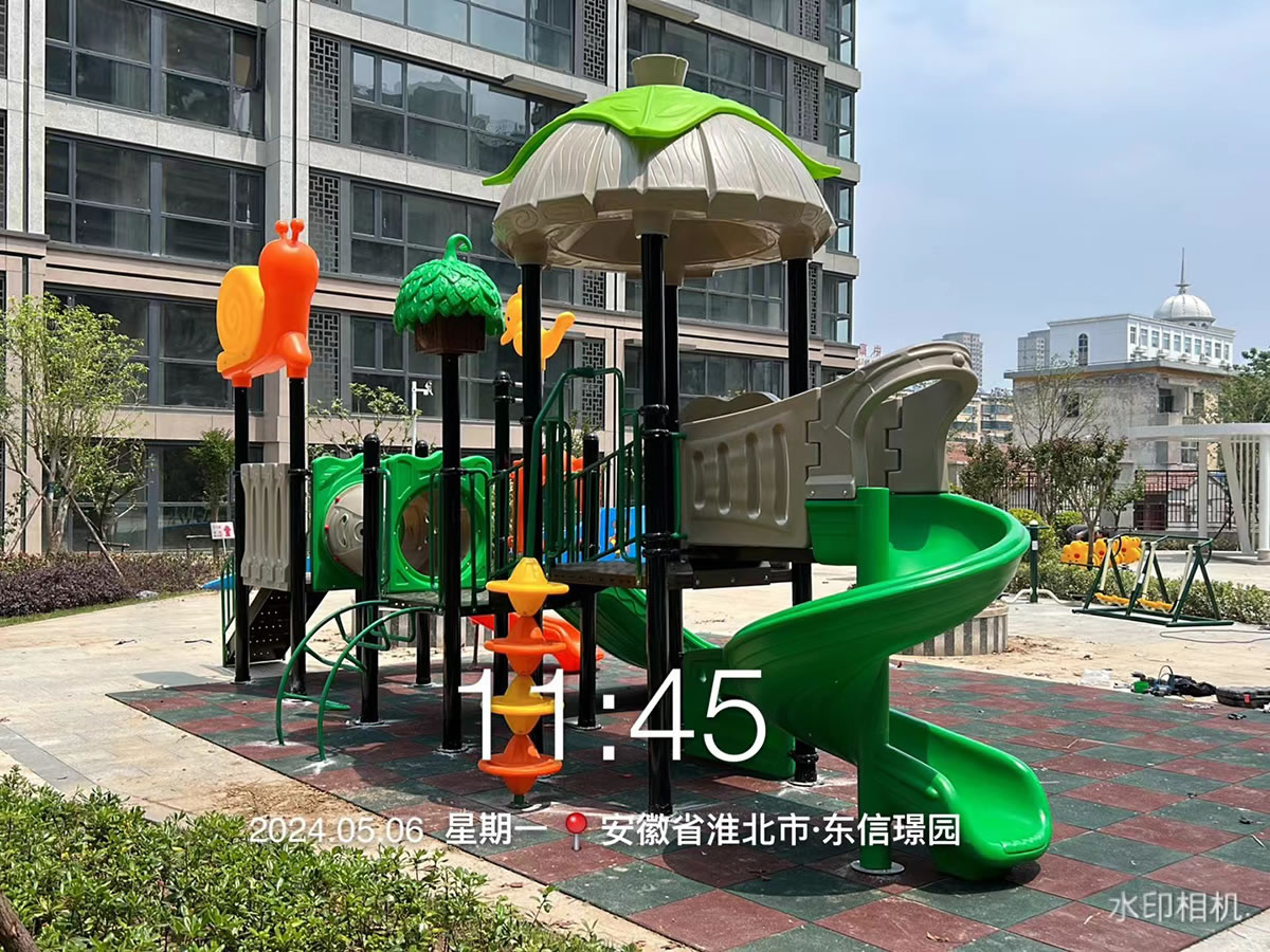 兒童滑滑梯設備廠家