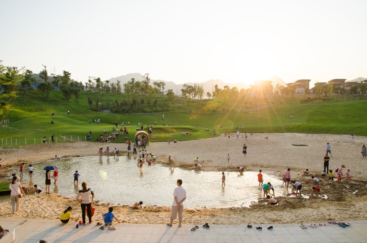 戶外游樂設(shè)備 戶外游樂設(shè)備