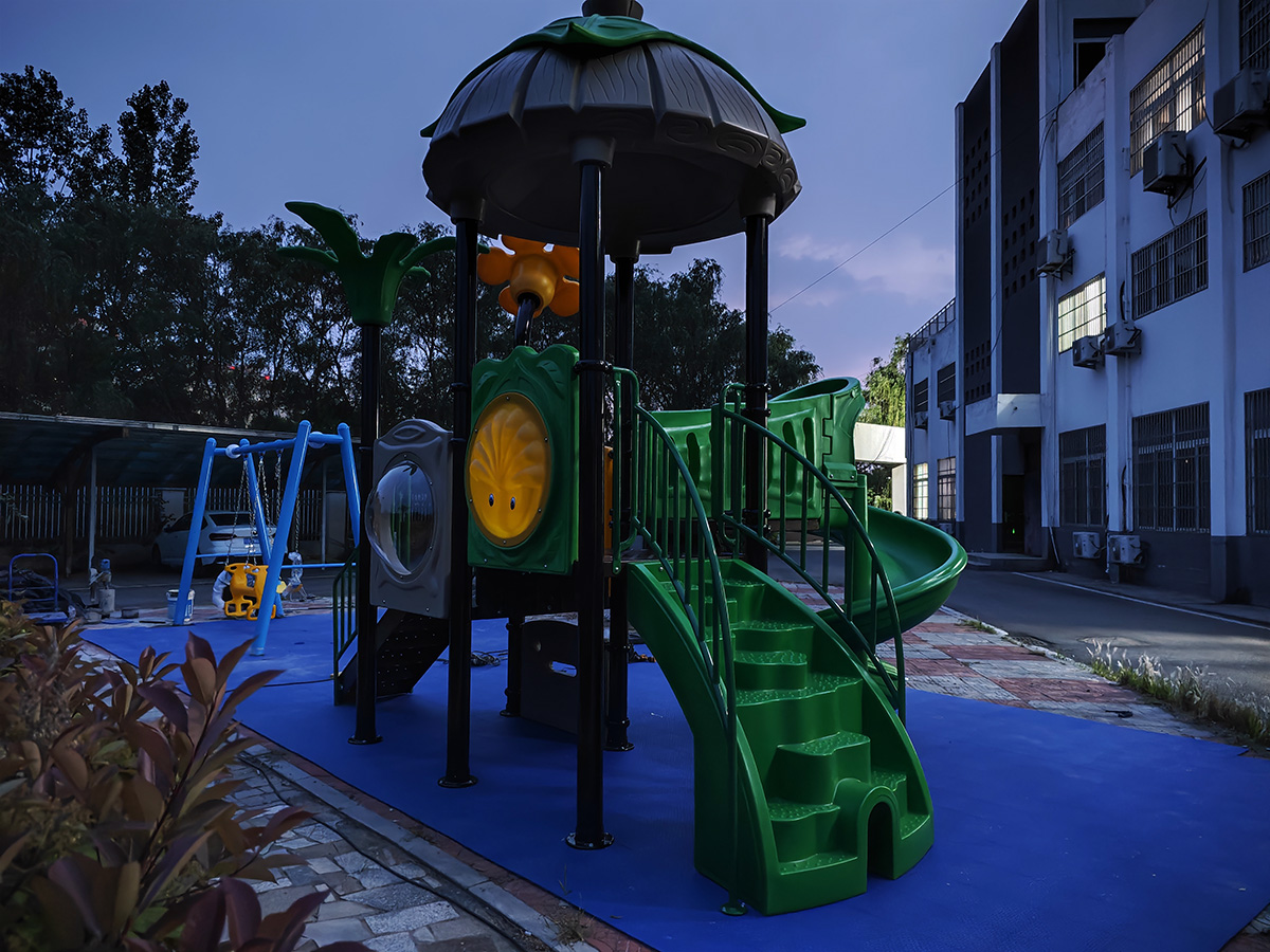 兒童組合滑梯設備廠家